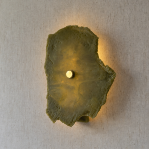 Wireless resin wall sconce inspired by green onyx stone