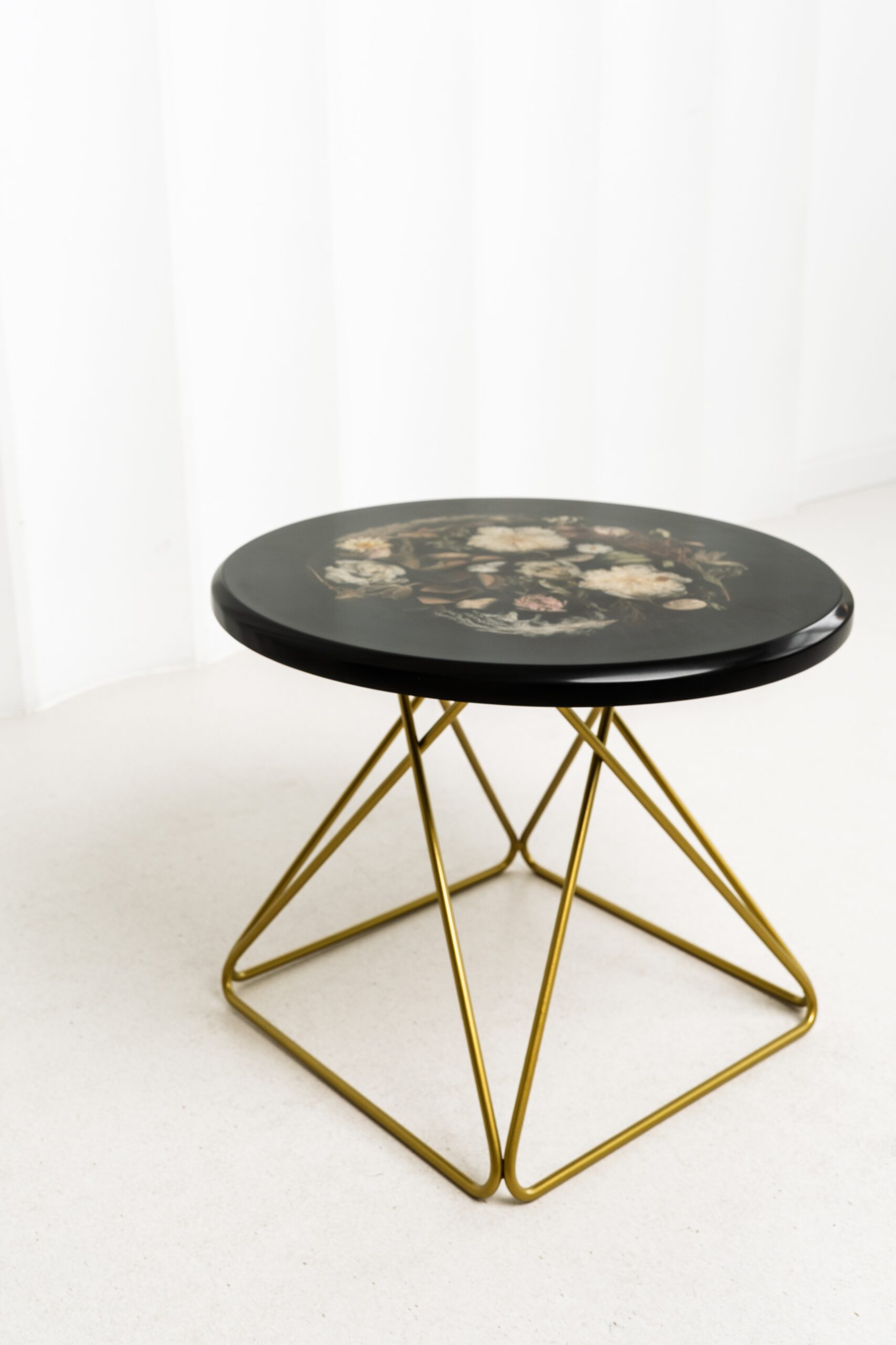 Retro Black Resin Coffee Table With Gold Metal Base - Image 7